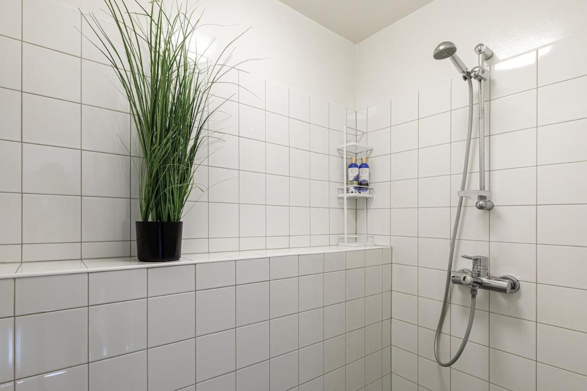 Huoneisto Center, 125 M2, 3 Bedroom Sea & Old Town View *