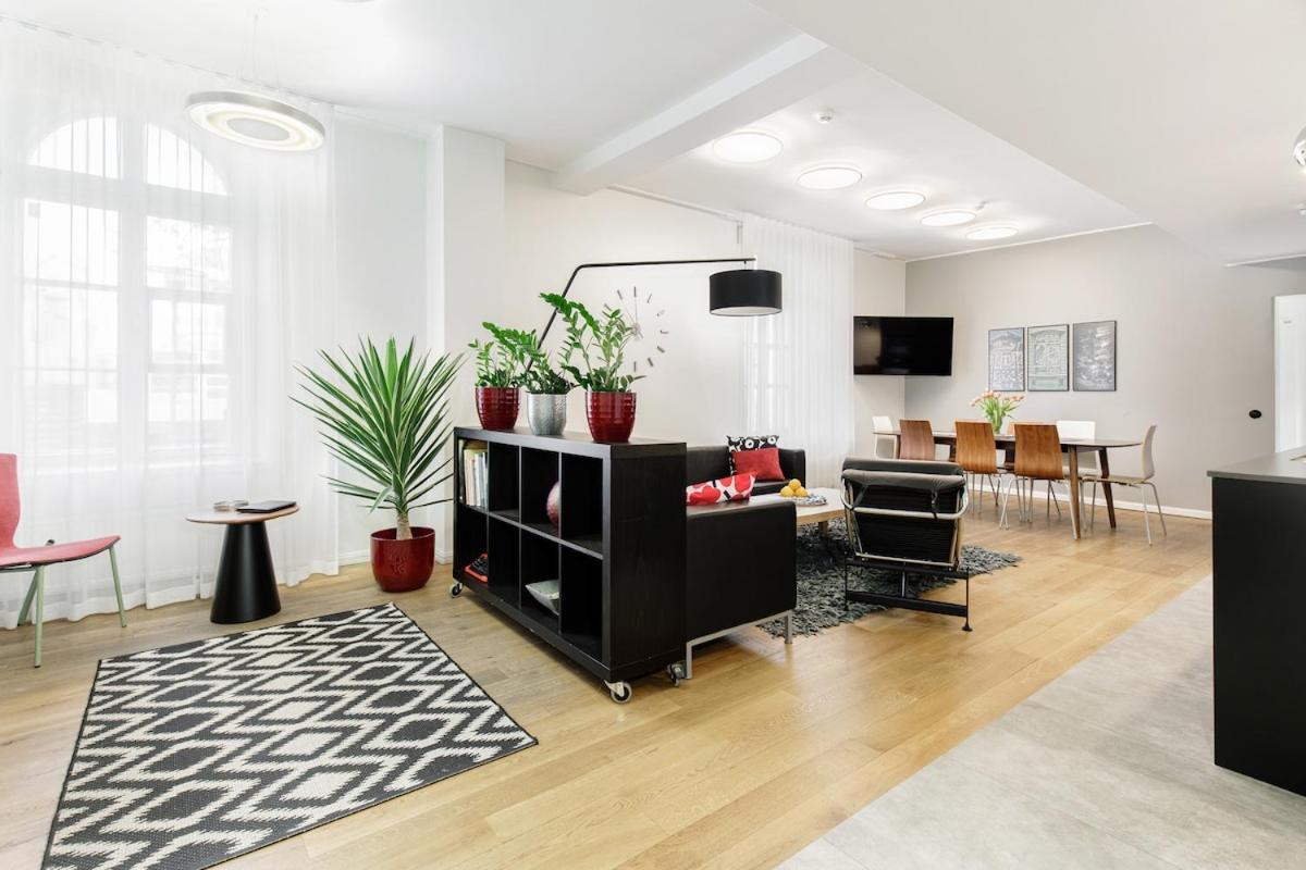Center, 125 M2, 3 Bedroom Sea & Old Town View Huoneisto