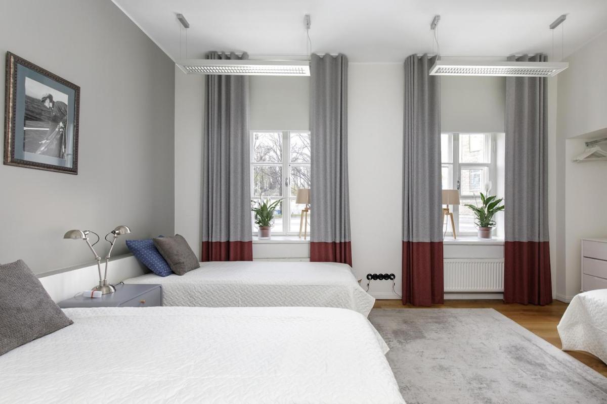 Center, 125 M2, 3 Bedroom Sea & Old Town View Huoneisto